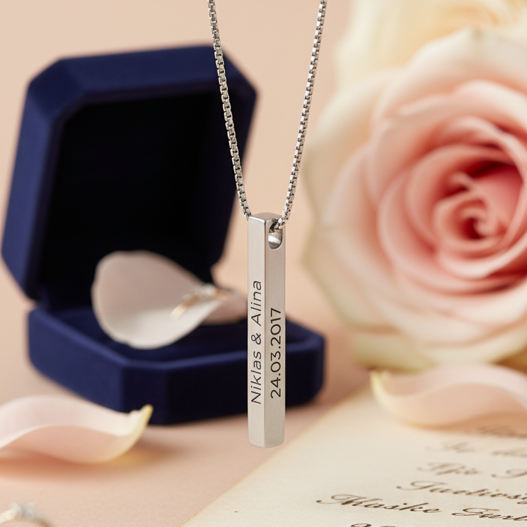 Säule mit Gravur Farbe Silber